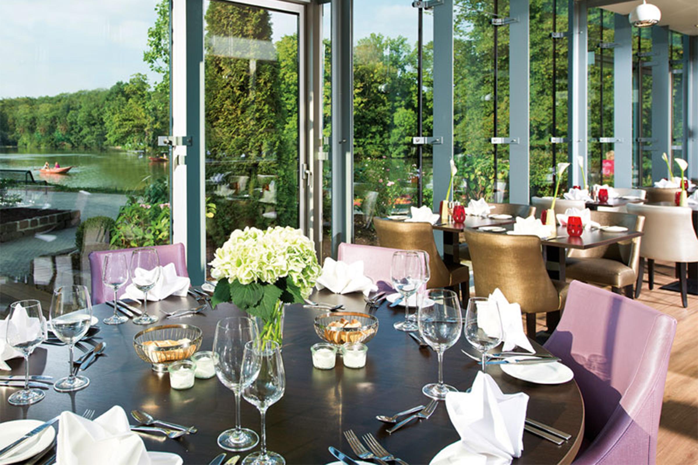 Leonardo Royal Hotel Koeln - Am Stadtwald Bagian luar foto