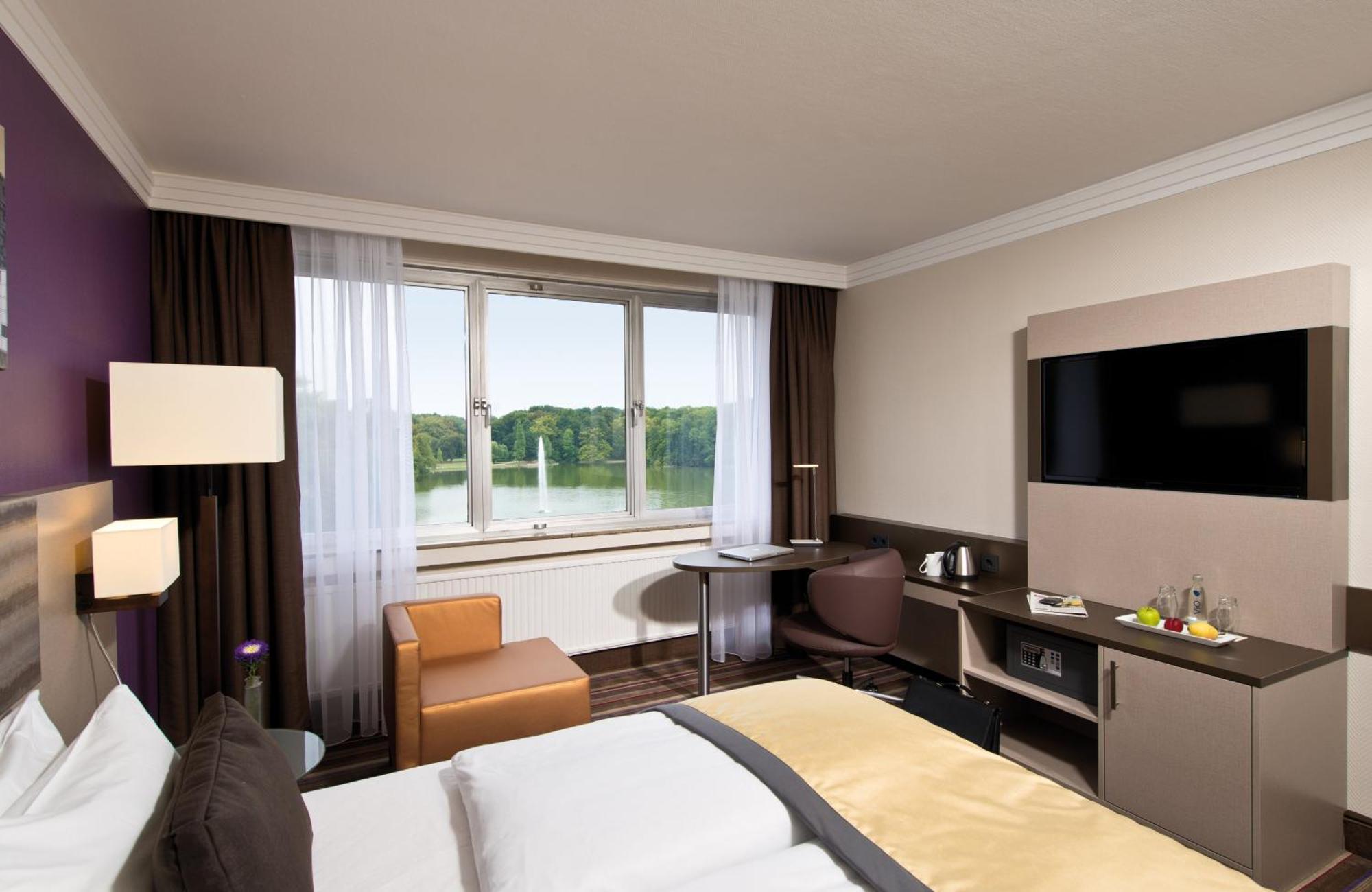 Leonardo Royal Hotel Koeln - Am Stadtwald Bagian luar foto