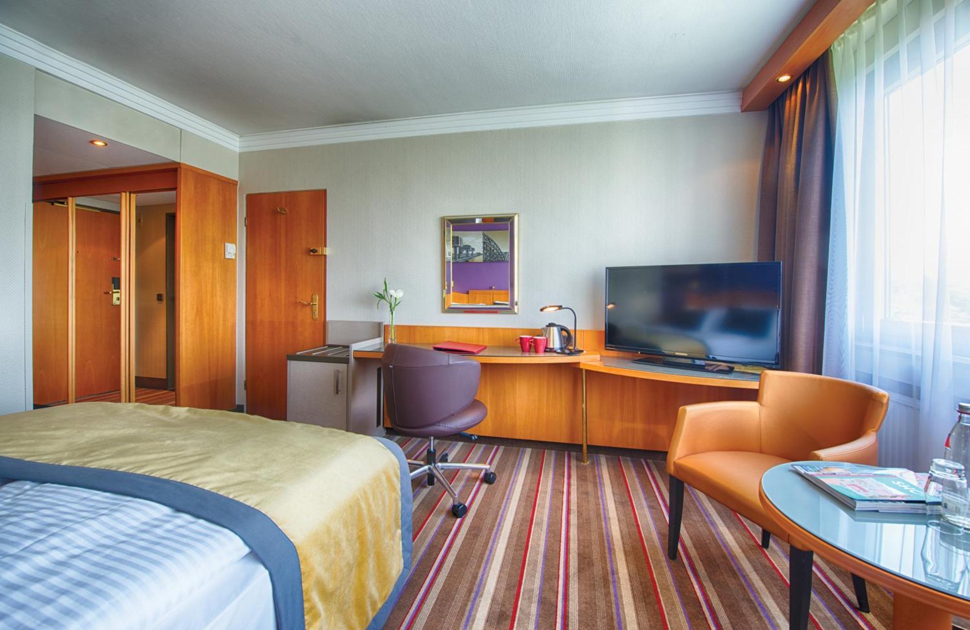 Leonardo Royal Hotel Koeln - Am Stadtwald Bagian luar foto