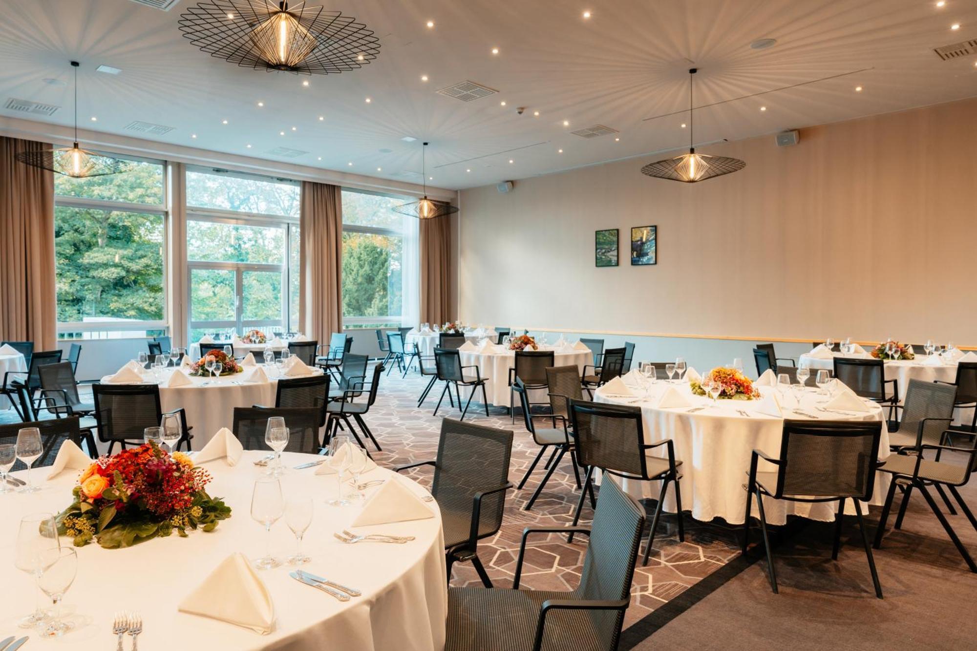 Leonardo Royal Hotel Koeln - Am Stadtwald Bagian luar foto