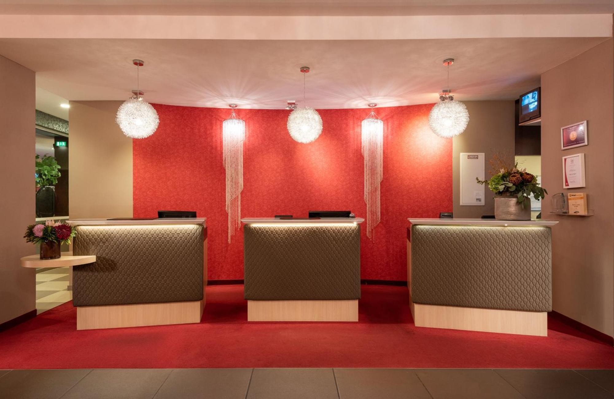 Leonardo Royal Hotel Koeln - Am Stadtwald Bagian luar foto